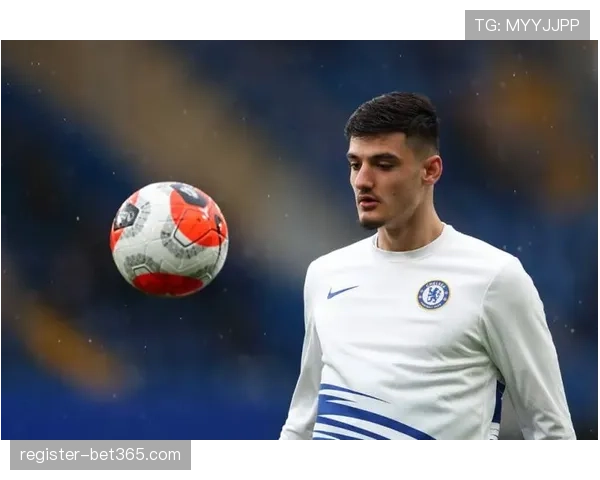 阿尔巴从被放弃的青训少年到逆袭崛起的世界级顶尖边卫传奇